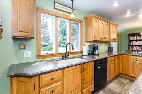 28148 Shr Dr, Gobles MI 49055-9115 exterior