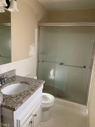 5695 Montilly Pl, Atlanta GA exterior