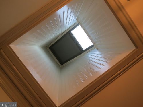 324 Camac St, Philadelphia PA 19140-4214 exterior