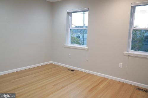 1519 Downing St, Washington DC  20018-3408 exterior