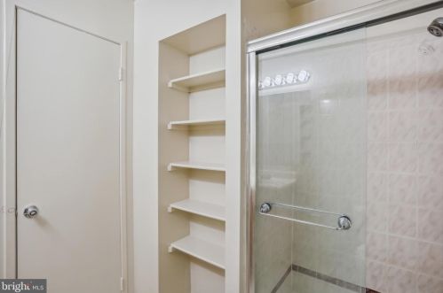 15901 Indian Hills Ter, Rockville MD 20855-2626 exterior