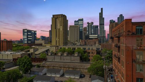 1601 Michigan Ave, Chicago IL  60616-1228 exterior