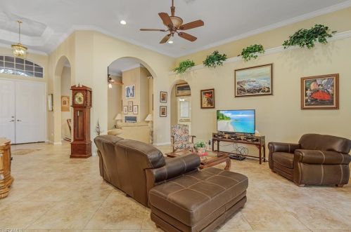 18054 Royal Hammock Blvd, Naples FL 34114-8943 exterior