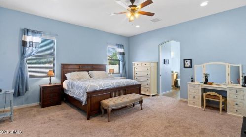 37243 19 Ave, Phoenix AZ 85086-9154 exterior