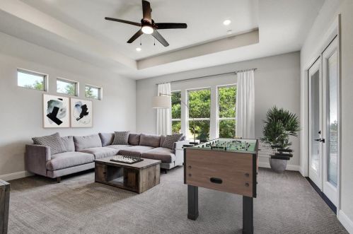 555 Mystic Pkwy, Spring Branch TX 78070-5267 exterior