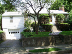 29 Kendall Rd, Newton, MA 02459-2657