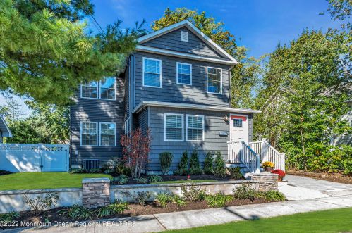 33 Avenue C, Atlantic Highlands NJ  07716-1069 exterior