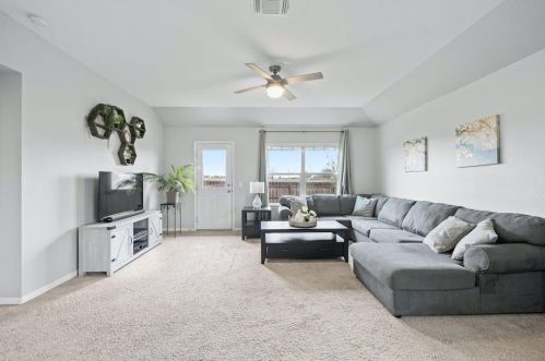 3101 Centrum Dr, Austin TX  78754-5984 exterior