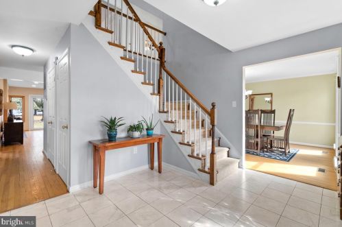 2 Granby Ct, Rockville MD 20855-1406 exterior