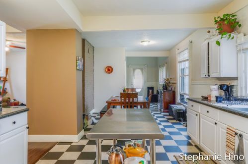 832 Wealthy St, Grand Rapids MI 49504-0062 exterior