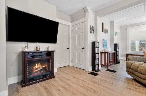 64 Elm St, Concord NH 03303-3324 exterior