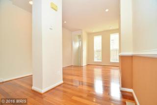 36 Parkin St, Baltimore MD  21201-1006 exterior