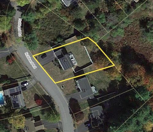 29 Hubbard Rd, Dover NH 03820-4273 exterior