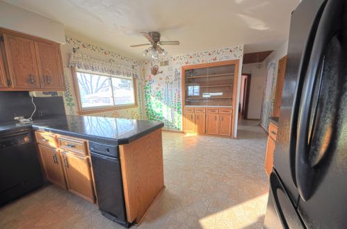 4823 24 St, Milwaukee WI 53204-2506 exterior