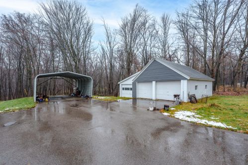 8601 Almena Dr, Kalamazoo MI  49009-9310 exterior