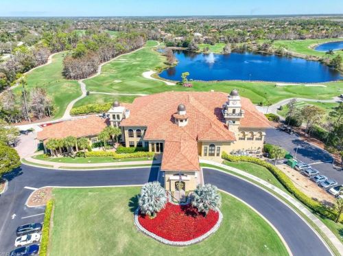 7476 Treeline Dr, Naples FL 34119-9727 exterior