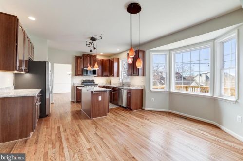 43195 Parkers Rdg Dr, Leesburg VA 20176-5132 exterior