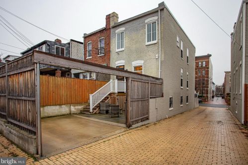 421 11 St, Washington DC 20002-6121 exterior