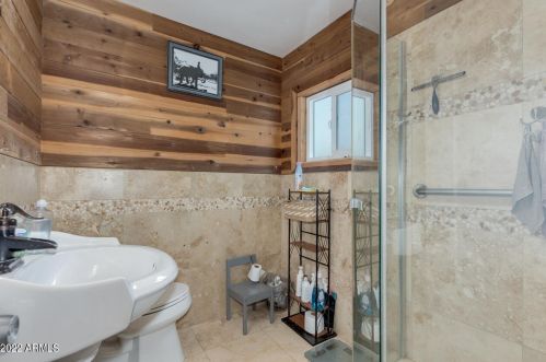 9440 9 Ave, Phoenix AZ 85021-3102 exterior