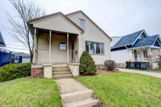 8324 North Ave, Milwaukee WI  53213-1634 exterior