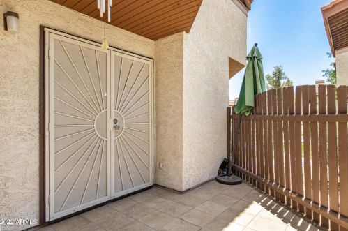 16402 31st St, Phoenix AZ  85032-3042 exterior