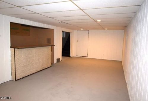 7575 Regal Ave, Grand Rapids MI 49548-7749 exterior