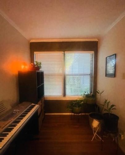 4944 Hall St, Dallas TX  75235-8812 exterior