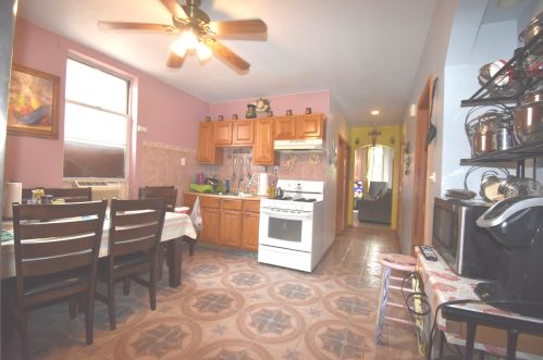 2537 Hamlin Ave, Chicago IL 60647-1009 exterior