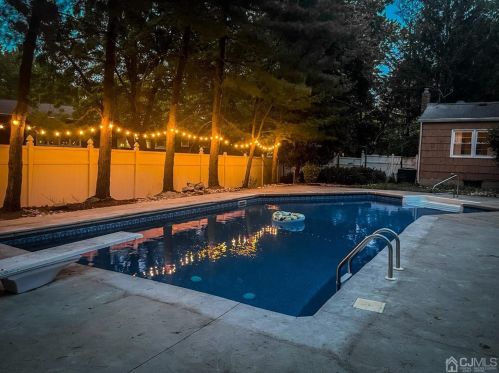 477 Darwin Blvd, Edison NJ  08820-2329 exterior