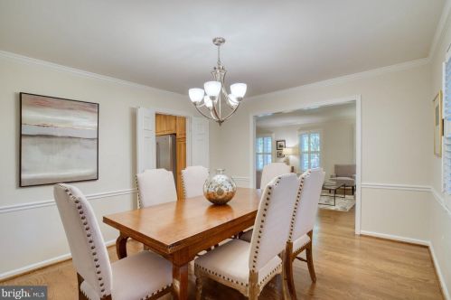 5823 Colfax Ave, Alexandria VA 22311-1013 exterior