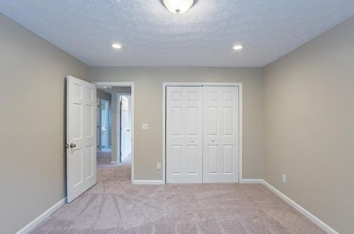 2821 Christopher Ct, Atlanta GA exterior