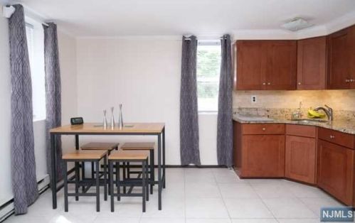 23 48th St, Union City NJ  07086-7211 exterior