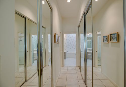 320 Bentley Cir, Fort Pierce FL 34986-2475 exterior