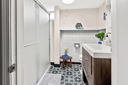 6073 36th St, Milwaukee WI  53221-4652 exterior