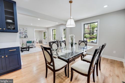 1505 Crestwood Dr, Alexandria VA  22302-2303 exterior