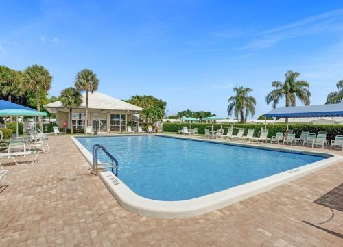 1914 12 Ave, Boynton Beach FL 33435-6024 exterior