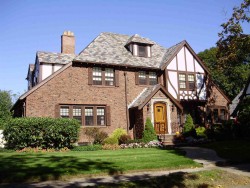 26 Alderwood Rd, Newton, MA 02459-1248