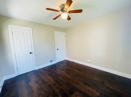 3040 55 St, Chicago IL 60632-4738 exterior