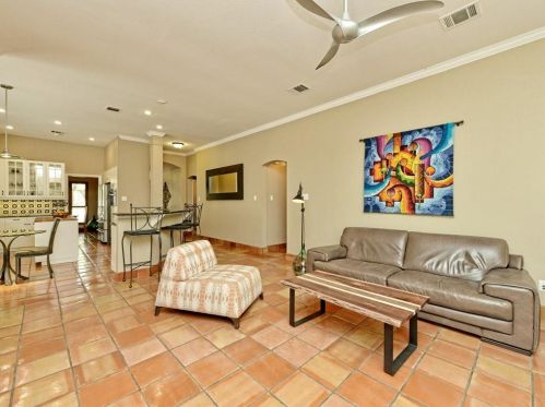 13501 Anarosa Loop, Austin TX 78727-1410 exterior