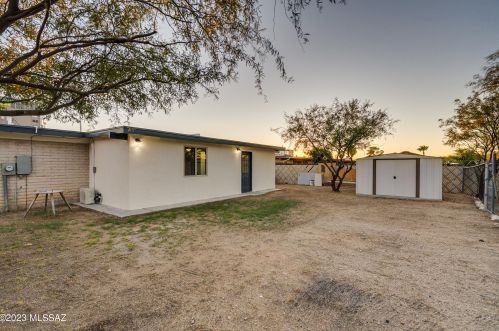 9301 29th St, Tucson AZ  85710-8015 exterior