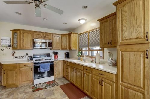 3822 52nd St, Milwaukee WI  53216-2308 exterior