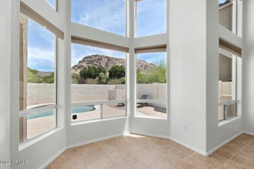 1424 Cathedral Rock Dr, Phoenix AZ 85048-8910 exterior