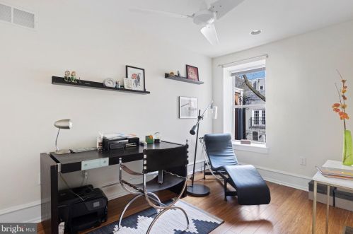 2137 Christian St, Philadelphia PA  19146-1209 exterior