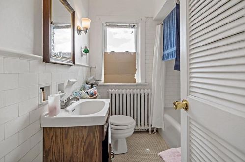 1249 Mississippi Ave, Pittsburgh PA 15216-2521 exterior