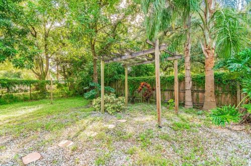 6722 11 St, Tampa FL 33604-5008 exterior