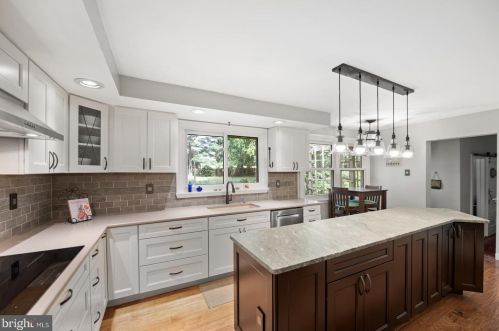 233 Old State Rd, Limerick PA 19468-3116 exterior