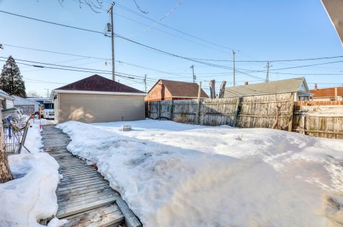 1963 8th St, Milwaukee WI  53204-3851 exterior