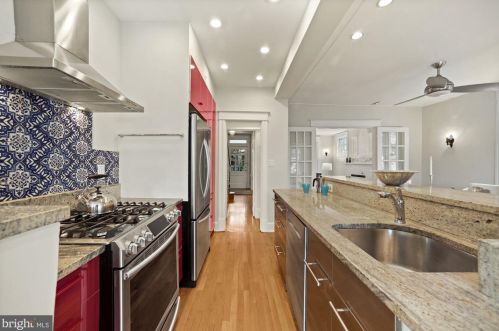 1700 Hobart St, Washington DC 20009-3705 exterior