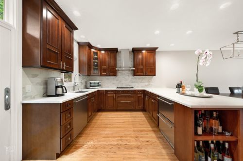 2721 Janssen Ave, Chicago IL  60614-1120 exterior