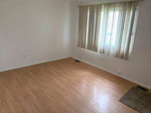 7542 Whitcomb St, Gary IN 46404-2618 exterior